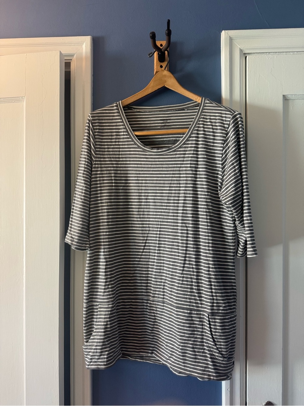 Toad &Striped Short Sleeve Tee in Gray and White